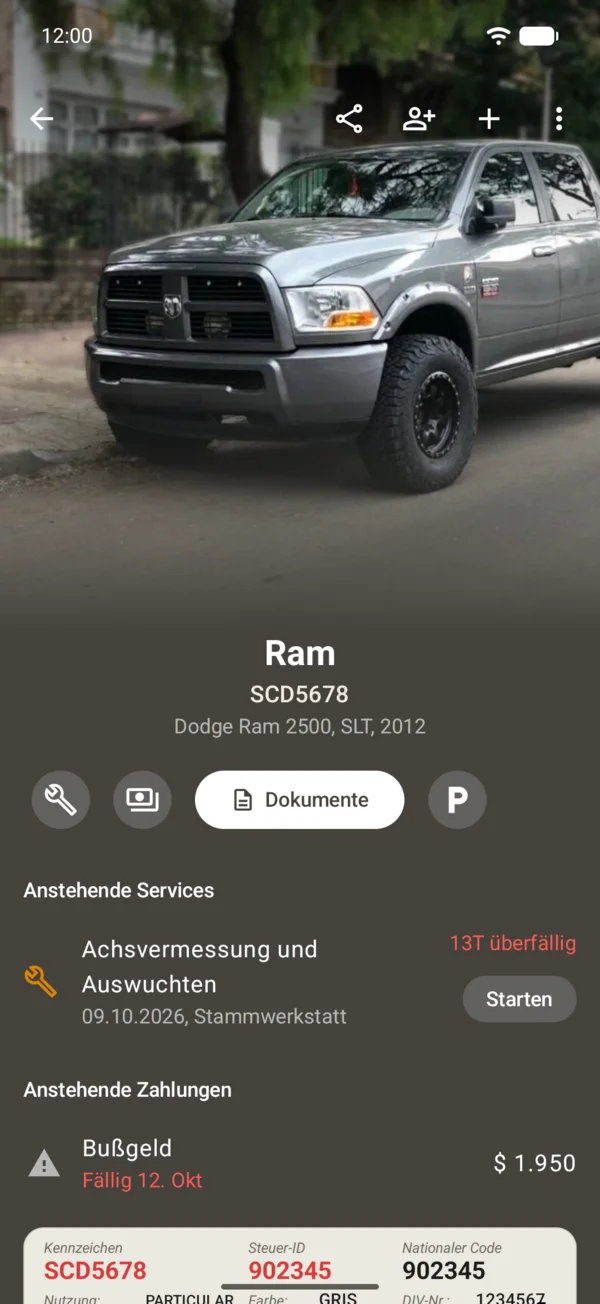 Die Seite eines Fahrzeugs mit Foto, Buttons und anstehenden Zahlungen