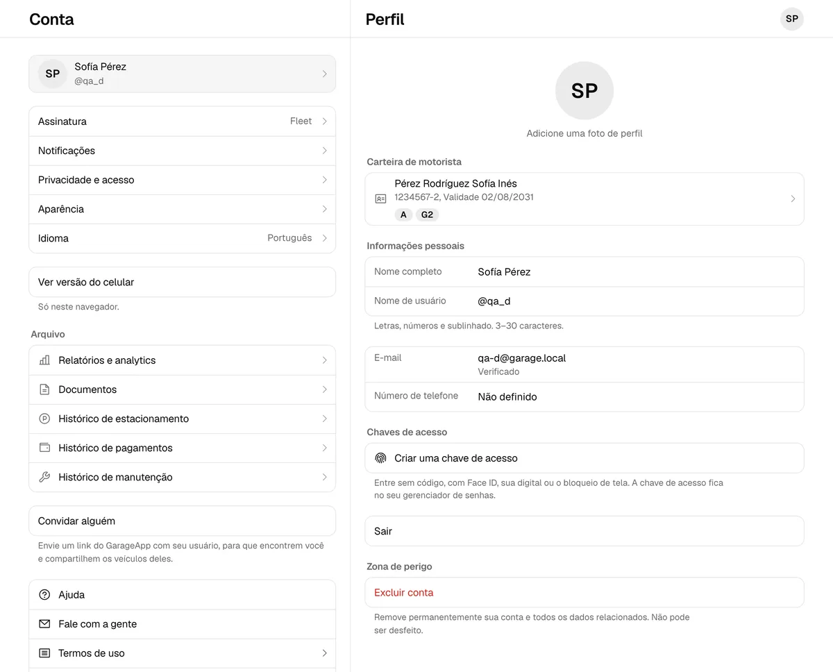 Sua conta na web no computador, com a lista à esquerda e suas informações pessoais à direita